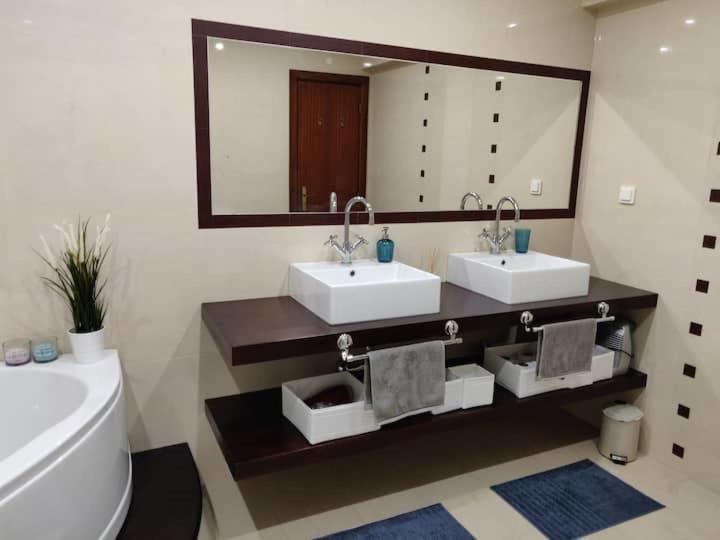 세심브라 Guestready - Charming Accents Near The Beach 아파트 외부 사진